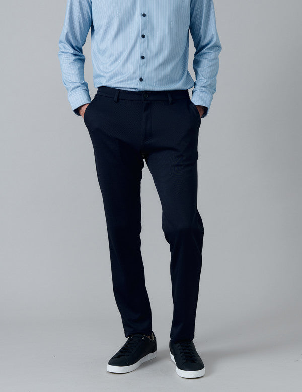 pantalons-essential_60911ebf-d79d-4c2d-929a-3dc47c68fc21.jpg